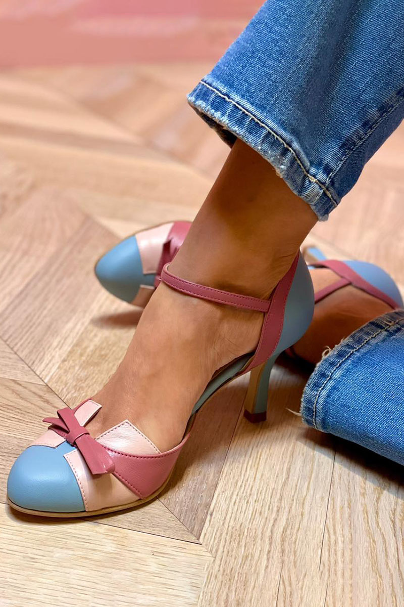 Bellarosa | Sandalias coloridas con nudo y correa, de punta redonda