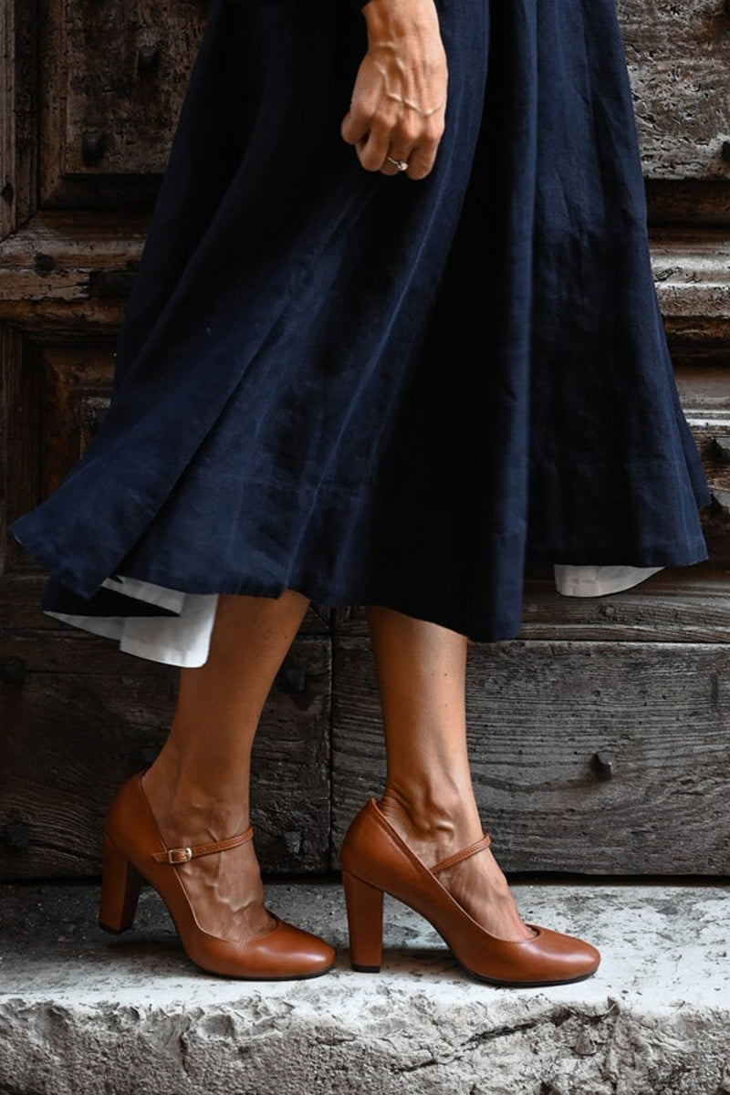 Bravina | Sandalias diarias con tira en tacón bajo