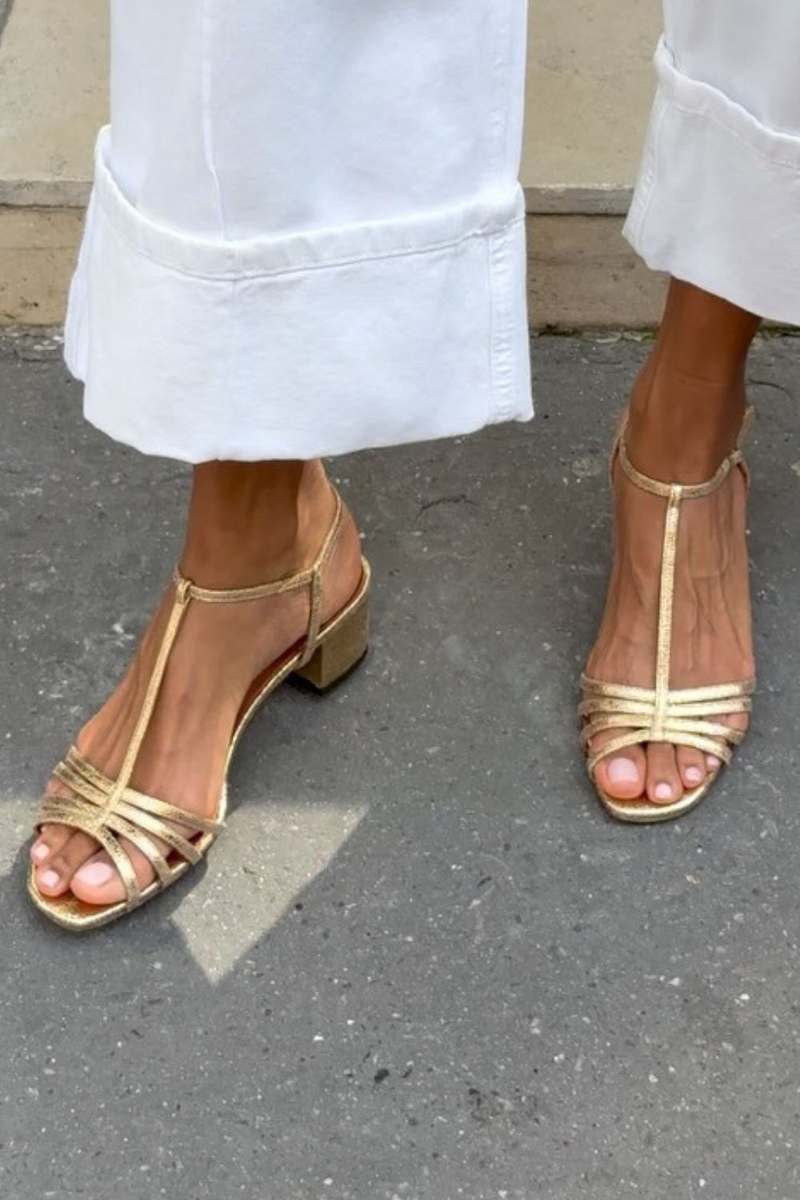 Allegra | Sandalias Doradas para un Toque de Elegancia Diaria